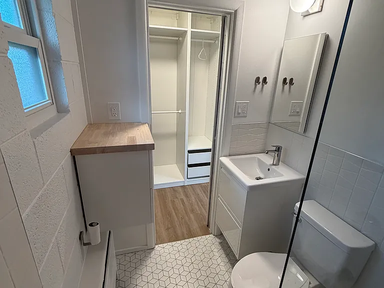 1063 Clayton St #D — Photo 5
