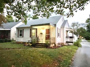 2403 Maple St, Columbus, IN 47201