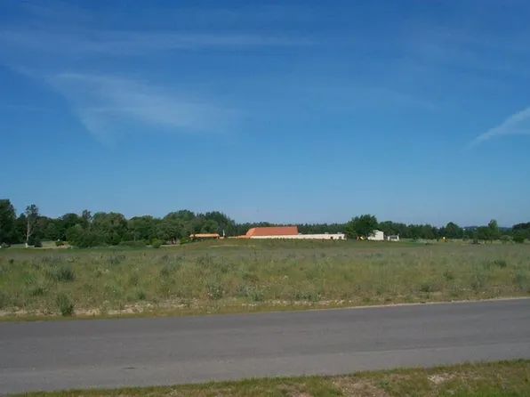1407 Industry Dr, Traverse City, MI 49696