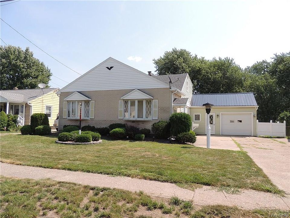 1st image of 77 Ledyard Ave