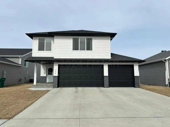 768 2nd Ave, Horace, ND 58047
