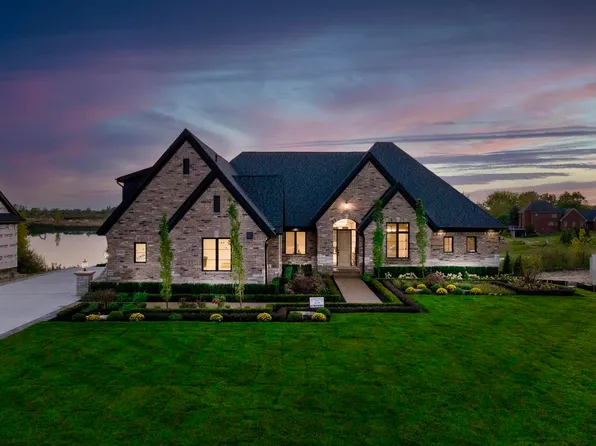 67755 Overlook Trl, Washington, MI 48095