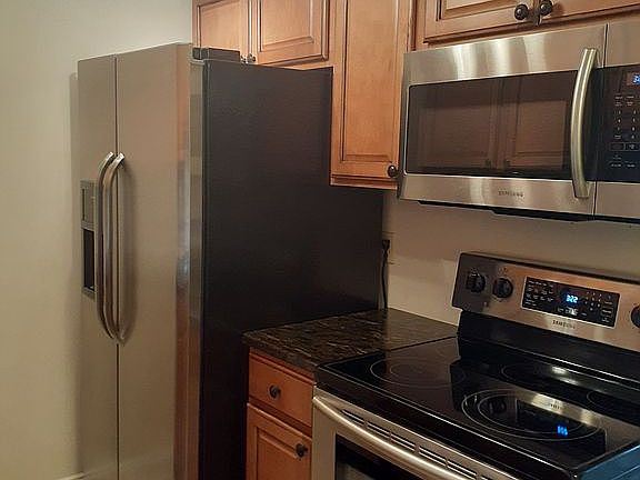 4th image of 9710 Cove Dr Unit 19G