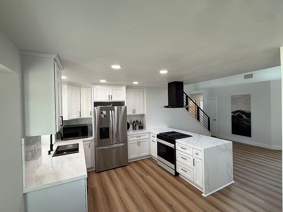 1st image of 3038 Chablis Ave
