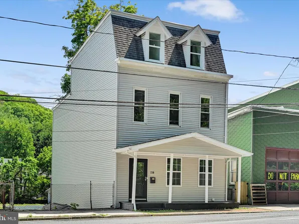114 E Main St, Tremont, PA 17981