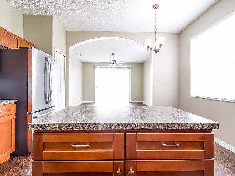 120 Portstewart Dr — Photo 4