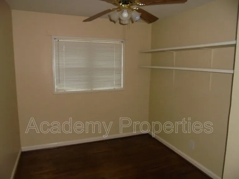 105 E Mimosa Dr — Photo 4