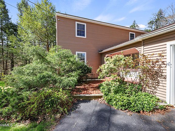 4th image of 63 Sherwood Dr