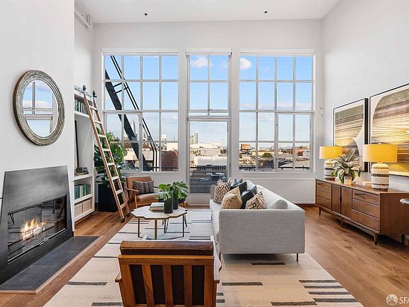3rd image of 465 10th St APT 305