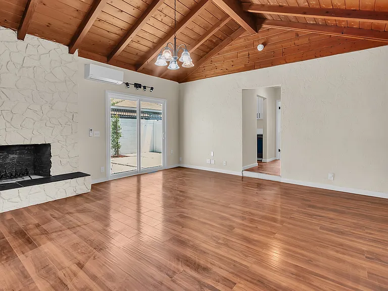2248 Montair Ave #A — Photo 10