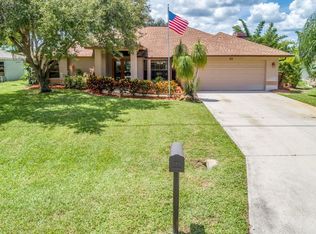 89 Broadmoor Ln, Rotonda West, FL 33947