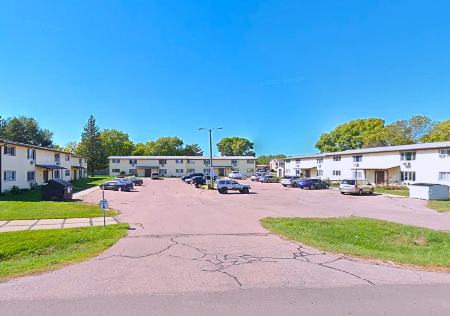 McCook Apartments — Photo 1