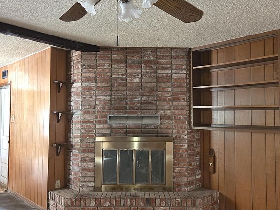 3rd image of 9553 Poinciana St