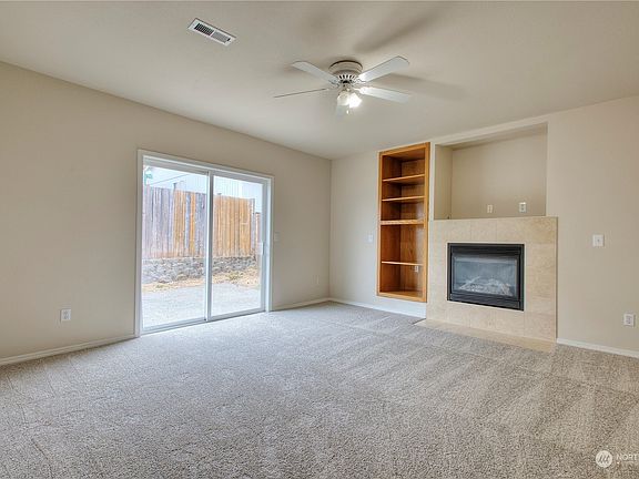 4th image of 1521 201st St E