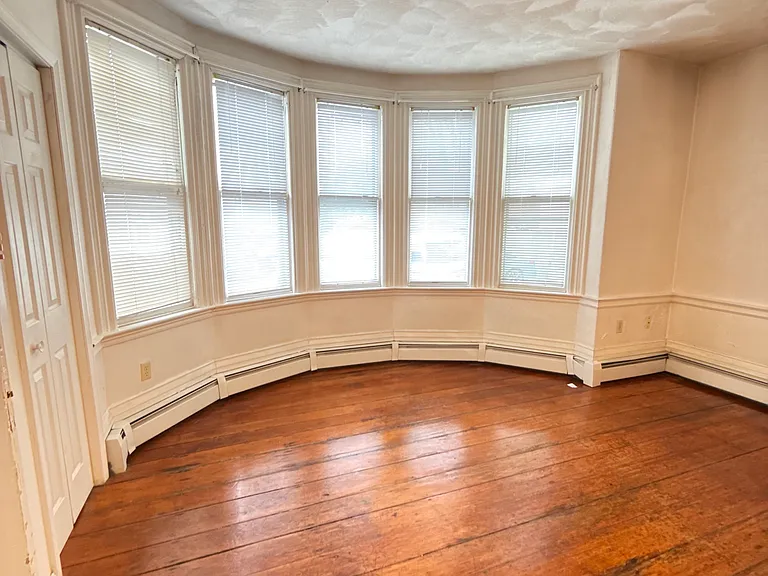 313 Essex St #104 — Photo 3