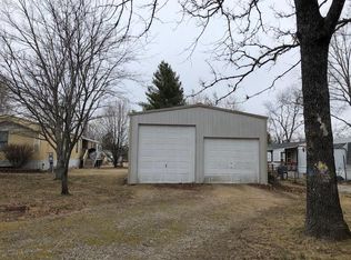 133 Field Rd, Powersite, MO 65731