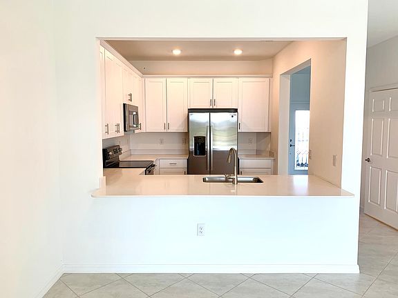 5th image of 2870 Blossom Wy