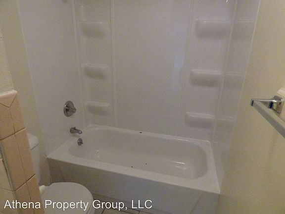 4th image of 415 Bellevue St APT 309