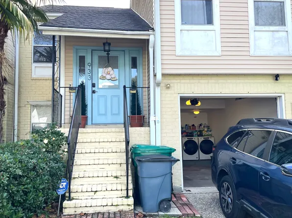 933 Old Metairie Dr, Metairie, LA 70001