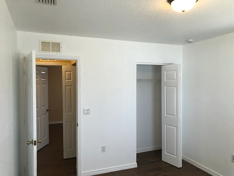 9068 Tunis Ave — Photo 18