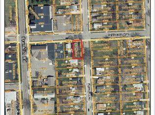409 California Ave, Pontiac, MI 48341