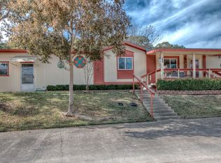 501 Chestnut Oak W, Ingram, TX 78025