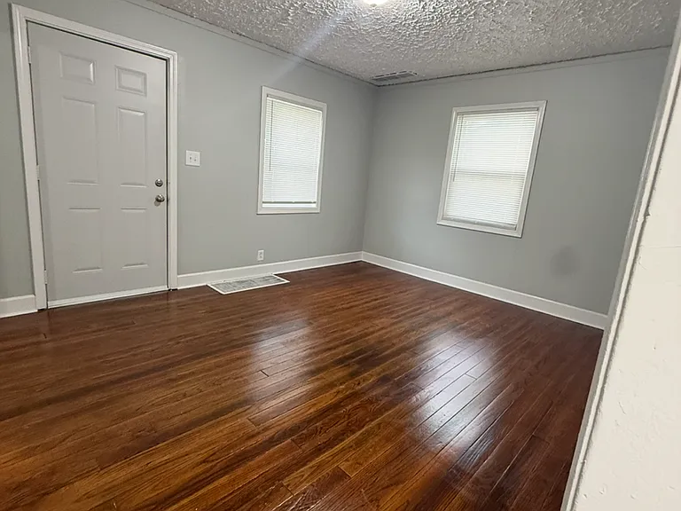 4180 Millersville Rd — Photo 12