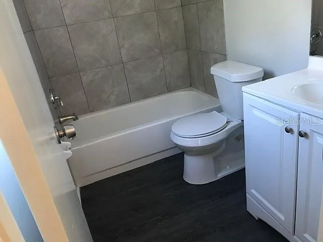 11141 Essex Ridge Ct — Photo 14