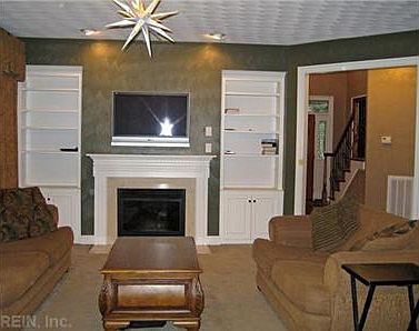 4th image of 1825 Rein Ln