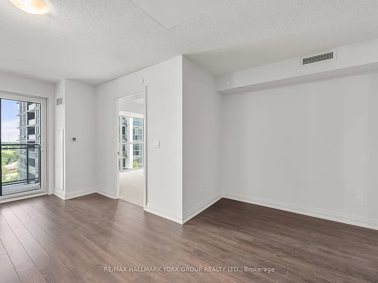 20 Meadowglen Pl #903 — Photo 15