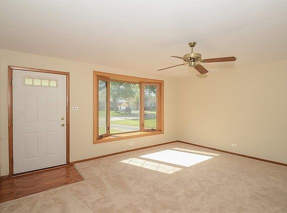 3rd image of 5522 Parkview Ct