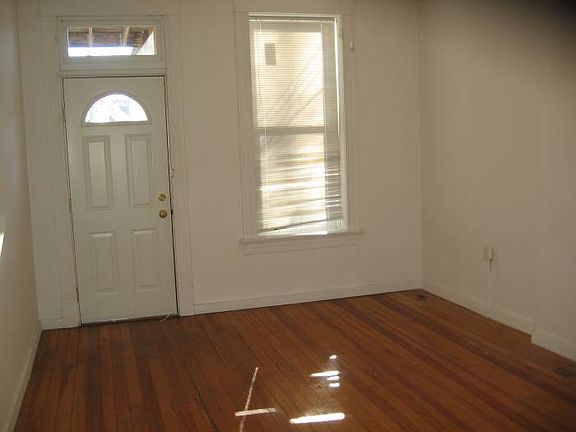 5th image of 3858 McDonald Ave