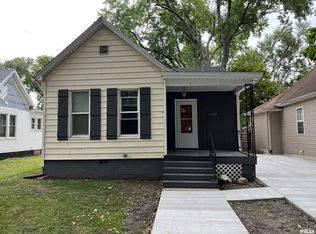 1160 N 3rd St, Springfield, IL 62702