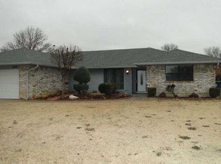 1407 Leo Rd, Edmond, OK 73003