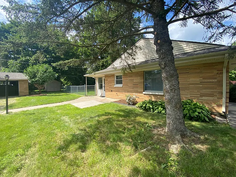875 Orlando Ave SE — Photo 18