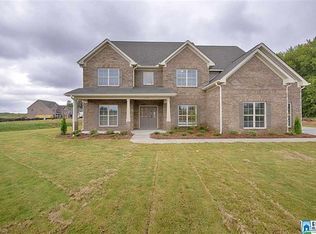 220 Red Bay Dr, Alabaster, AL 35115