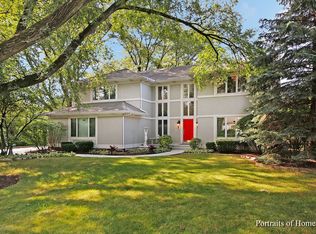 2034 N Summit St, Wheaton, IL 60187