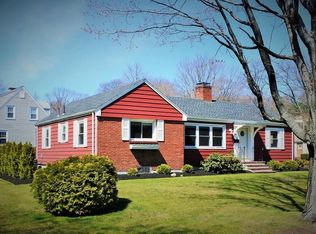 90 Bancroft Rd, Melrose, MA 02176