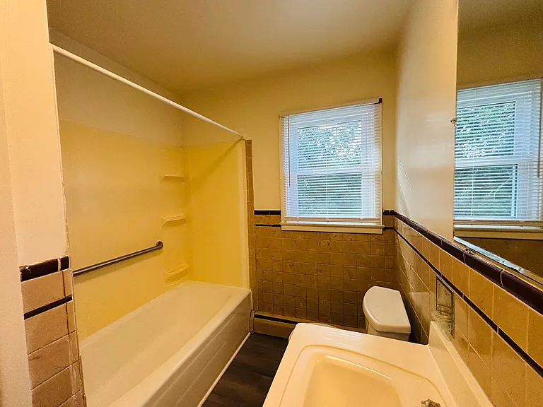 188AB - 315 Reynolds Ave. DM — Photo 21