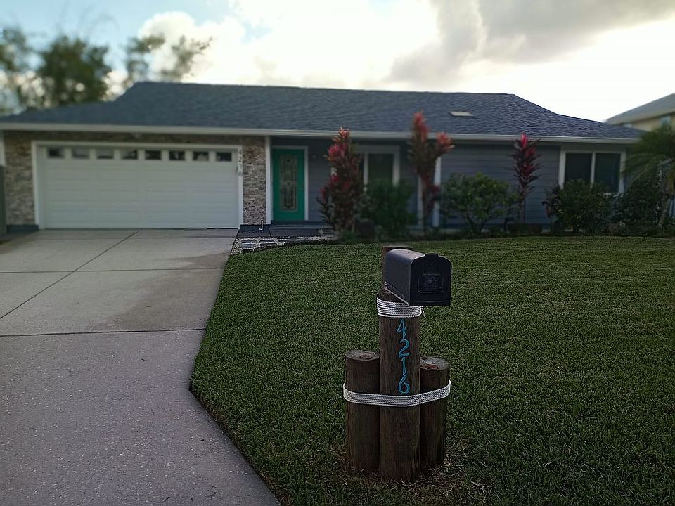 Canal front 3/2/2 home
