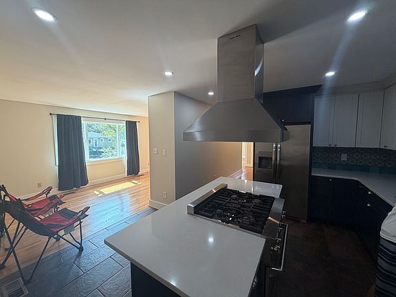 2nd image of 1203 Cranbrook Dr
