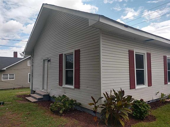 2nd image of 185 Dillashaw Dr