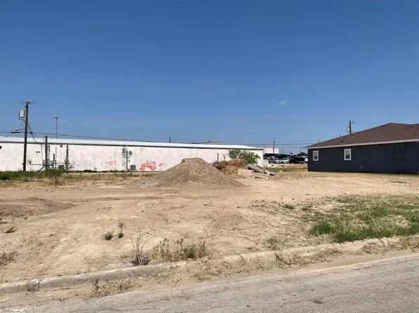 102 Danielle Dr #3, Del Rio, TX 78840