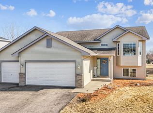 417 66th St SW, Waverly, MN 55390