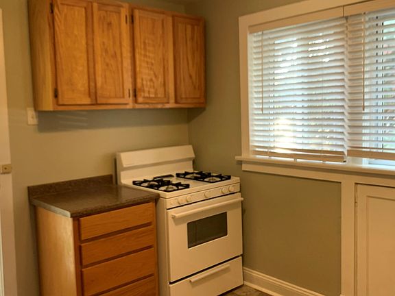 Large window in Kitchen brings in plenty of natural light!