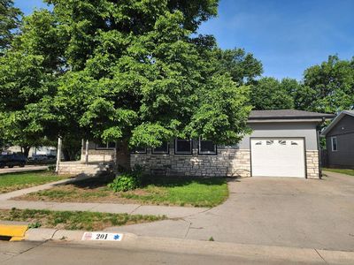 201 Center St, Gibbon, NE, 68840