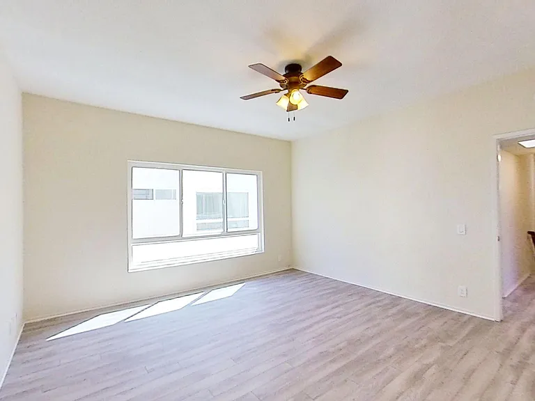 226 Monterey Rd #B — Photo 11