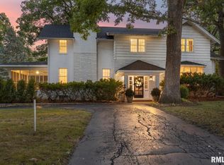 5625 N Prospect Rd, Peoria, IL 61614