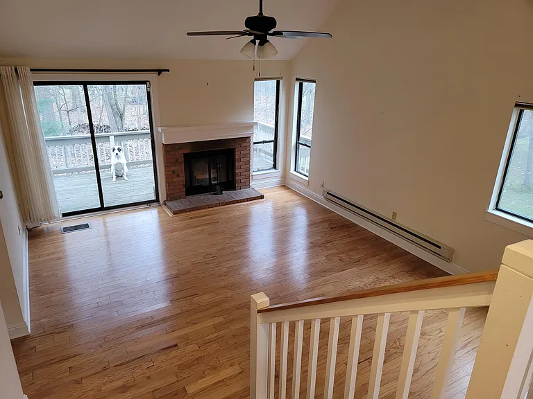 555 Heritage Hls — Photo 11
