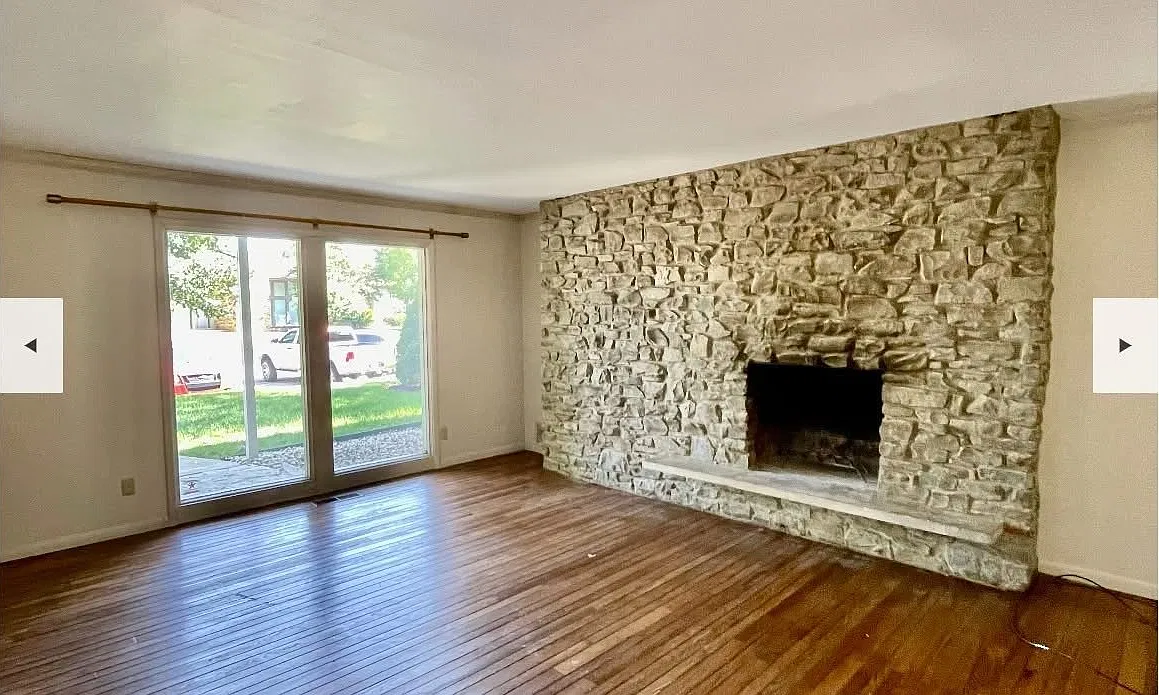 2500 sq foot Mid Century Modern Condo — Photo 3